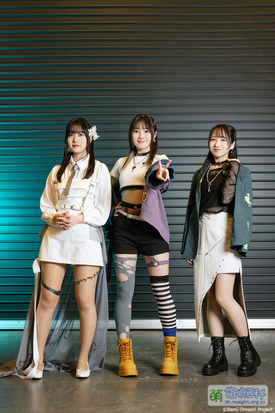 File:MyMuji2026 Group Open.jpg