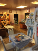 二楼餐桌旁