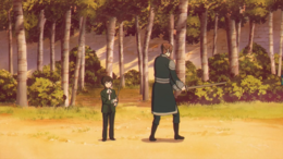 穆特（左）与父亲一起练习剑术