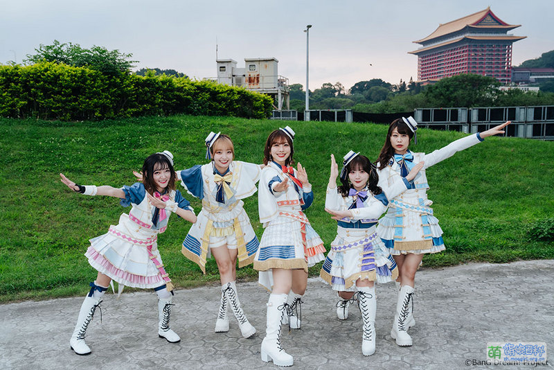 File:DREAMS GO ON Group PPP TP.jpg