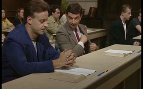 憨豆先生素材，依次拿出