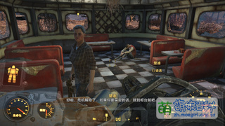 楚迪背后那个倒霉娃子就是我们刚提到的那个因吸毒欠了一屁股债的派崔克了。