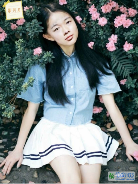 File:刘半仙 女装P图 3.png