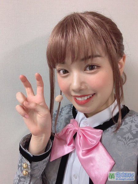 File:Layla Shirahane Cast.jpg