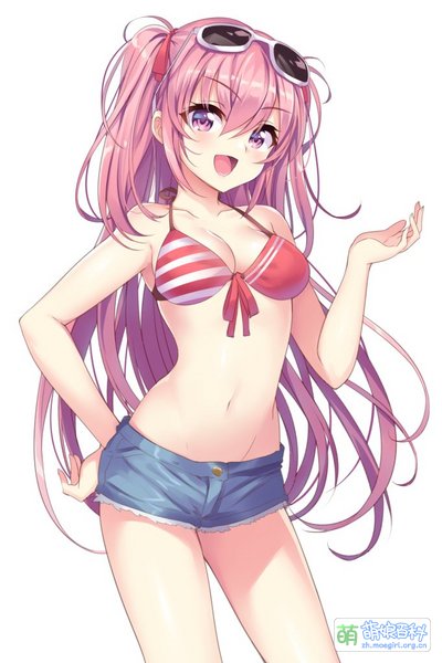File:Swimsuitarisa.jpeg