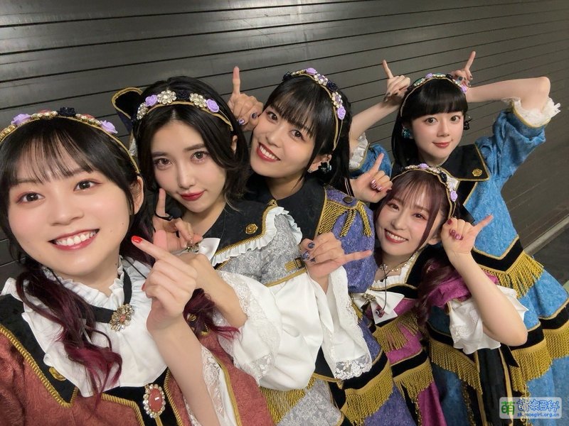 File:Rosenchor Group Osaka Day1.jpg