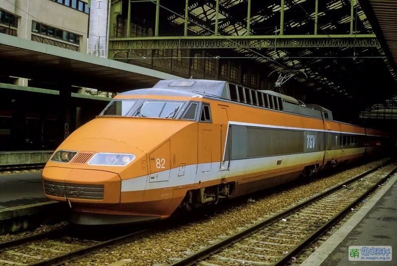 File:TGV SUD-EST.jpg