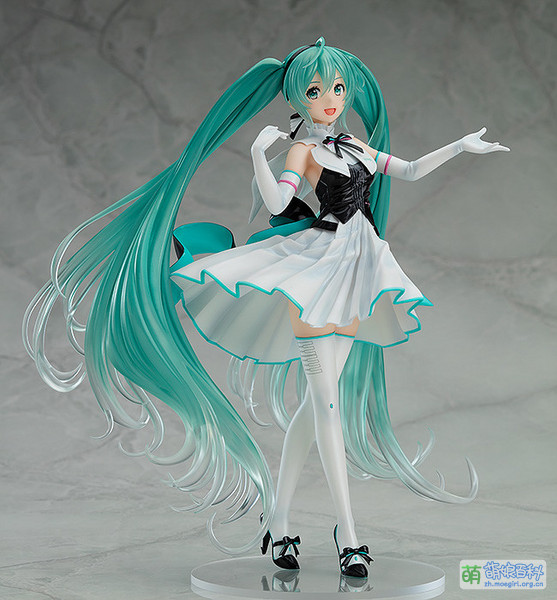 File:Miku Symphony 2019手办1.jpg